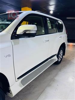 تۆیۆتا لاندكروزر پرادۆ